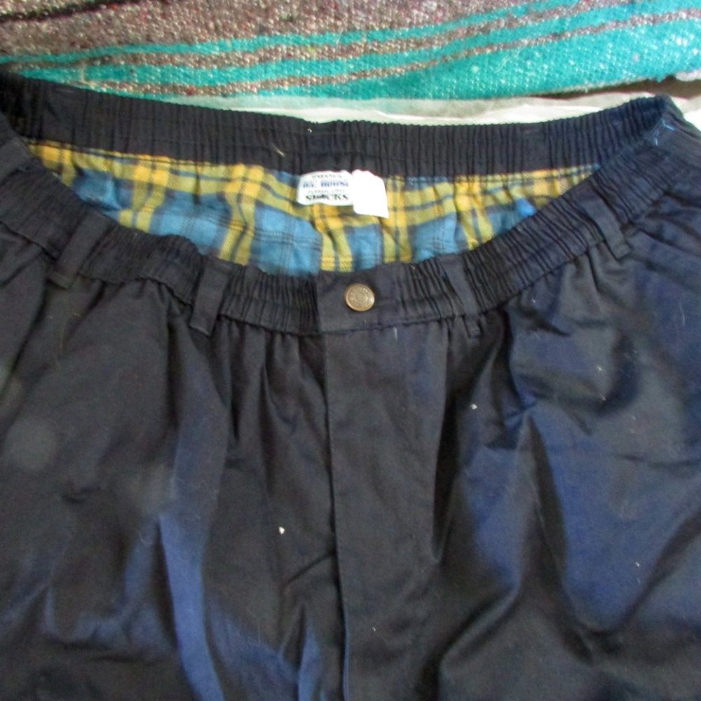 MEN'S FLANNEL LINED ELASTIC WAIST PANTS.  SIZE 50S.   NEW   (P4)